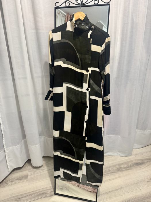 Rochie midi / lunga cu nasturi model geometric Massimo Dutti XS