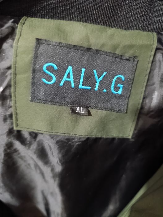 Vând geacă ,bărbați