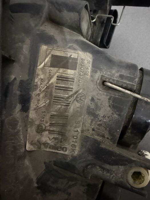 оригинални фарове за Golf 4 с лупа халоген