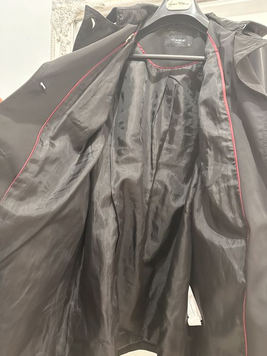 Trech LC WAIKIKI marime 38 stare foarte buna, pret 50 lei