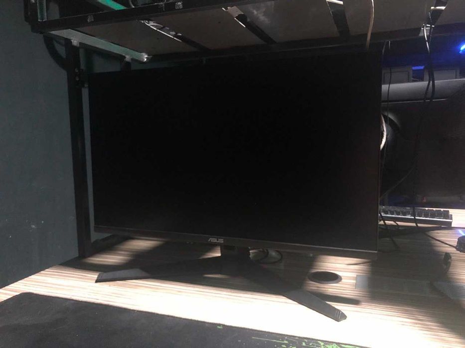 Монитор со звуком ASUS 165 герц