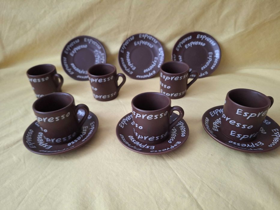 Set cescute cu farfurioare pt servit espresso / cafea