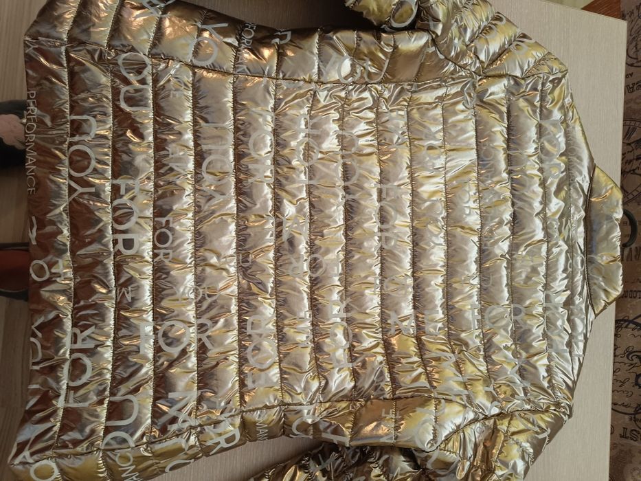 Сребристо яке,чисто ново