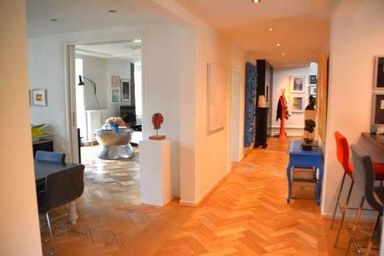 Продава се Двустаен апартамент в София, Център - 67 кв.м за 2821 €/кв.м - Снимка #1