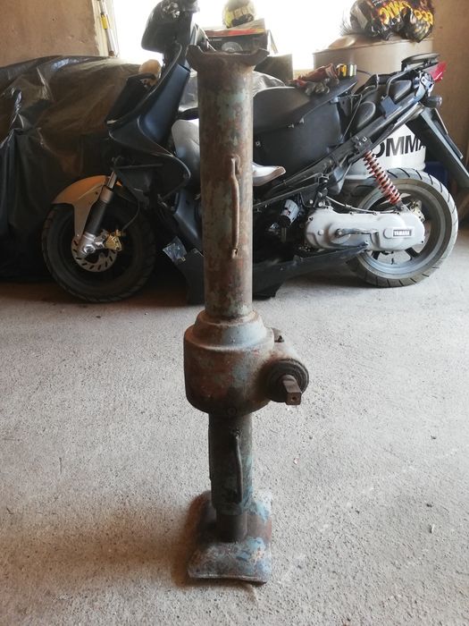 Механичен крик  тип латерна  20.    тона