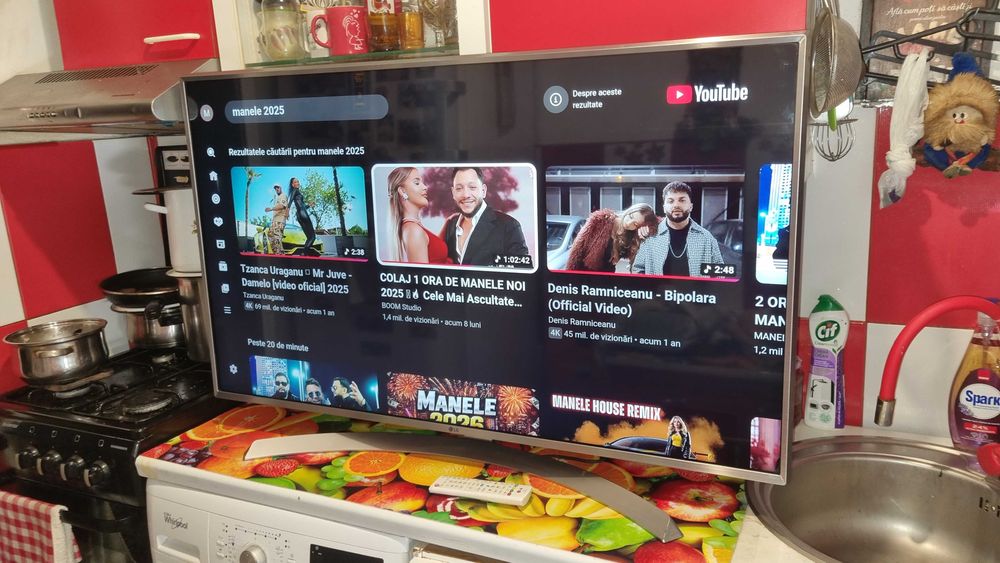 Smart LG 123 cm = 750 lei