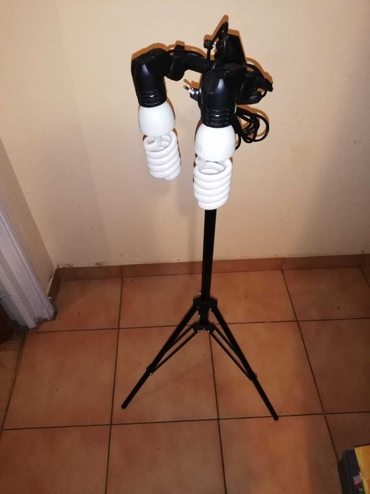 Stativ iluminare foto/video cu 2 becuri – NOU, nefolosit