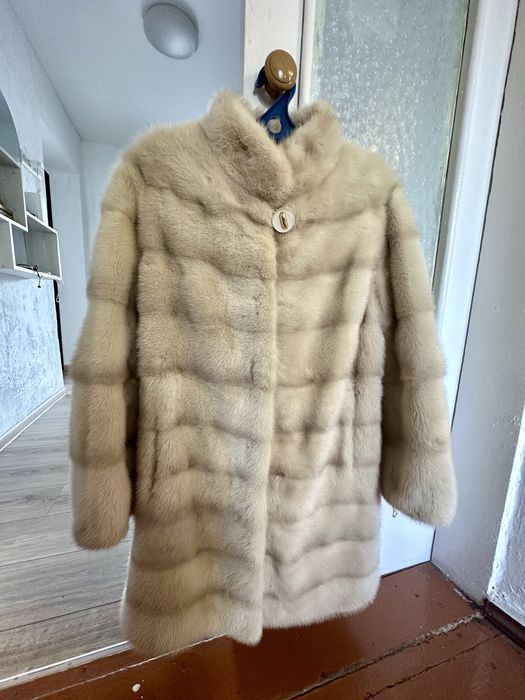 Продам норковую шубу ТОРГ