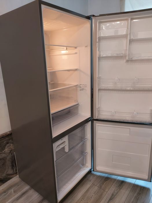 Холодильник PANASONIC