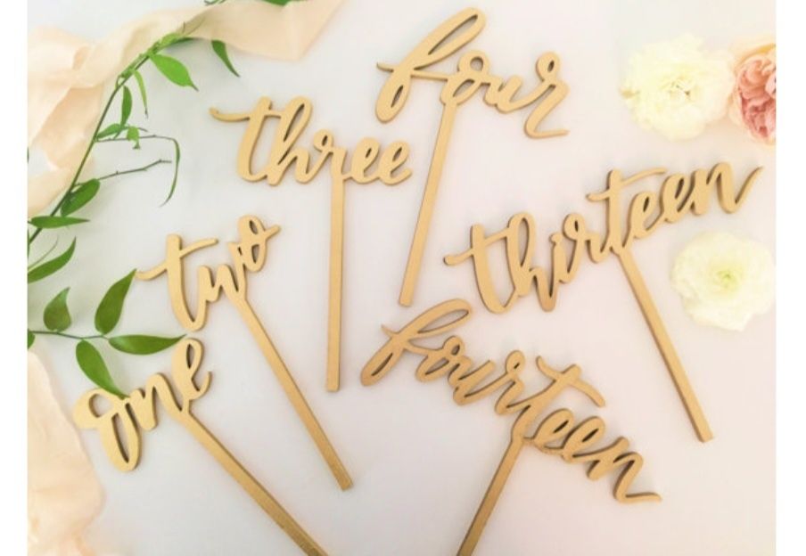 Decoratiuni pentru NUNTA TA! Nunta de poveste cu elemente customizate.