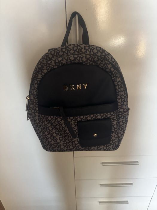Оригинална раница DKNY