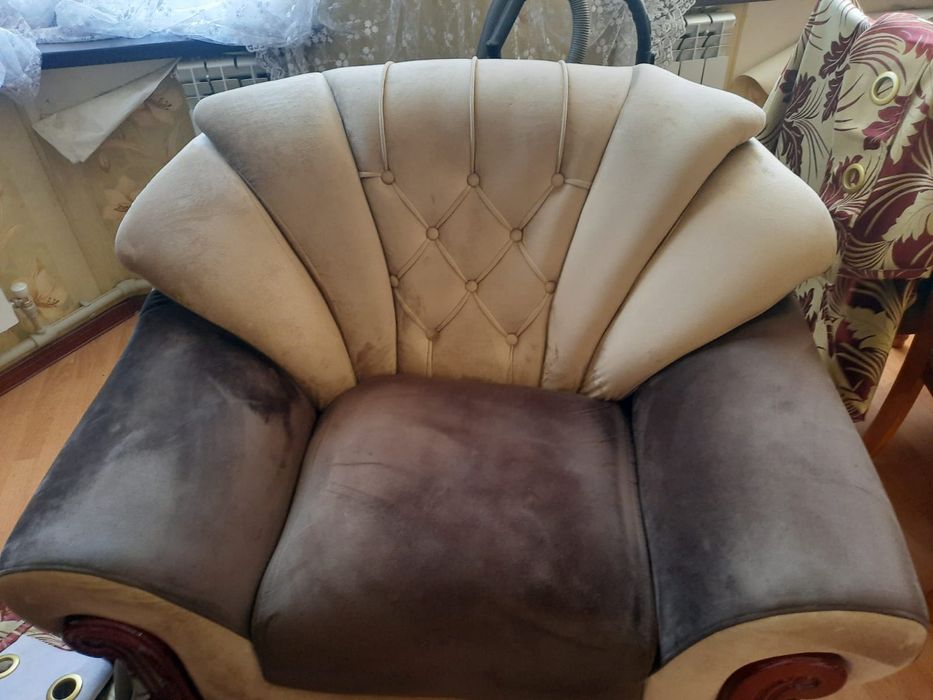 Диван с креслами