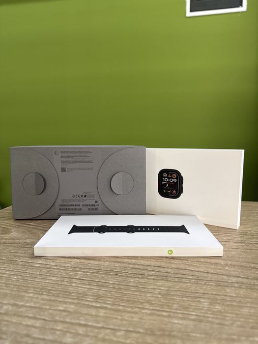 Apple Watch Ultra 2 49 mm Black Ti Black Ocean Band