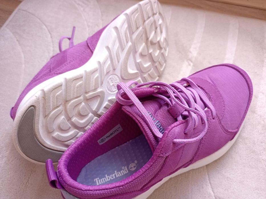 Продавам  маратонки Timberland