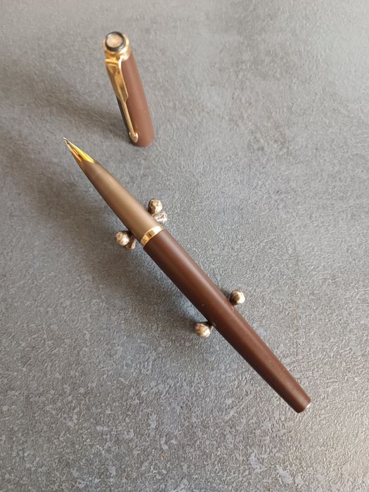 Stilou Parker 50 Falcon