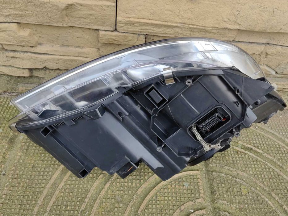 Фар Mercedes W204 C-Classa Bi-Xenon ляв / Фар Мерцедес W204 ксенон НОВ
