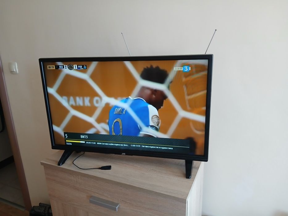 Телевизор 32' JVC
