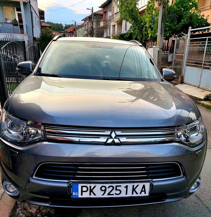 Mitsubishi Outlander 2.0 phev plug in hibrid