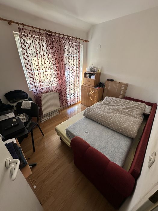 Camera libera in apart 2 camere