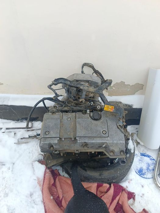 Мотор от Мерседеса 124