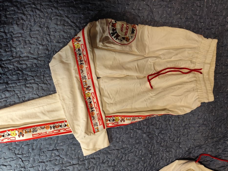 Бял сет на марката Djofra