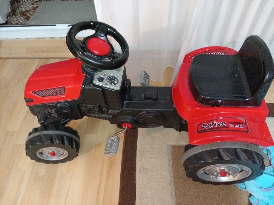 Tractor cu remorca