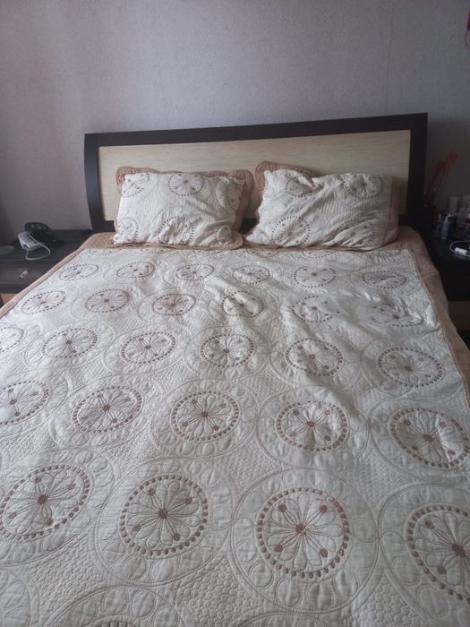 Продам спальний гарнитур