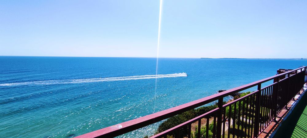 Дава се под наем Двустаен апартамент в к.к. Елените - 100 кв.м за 1500 € - Снимка #1