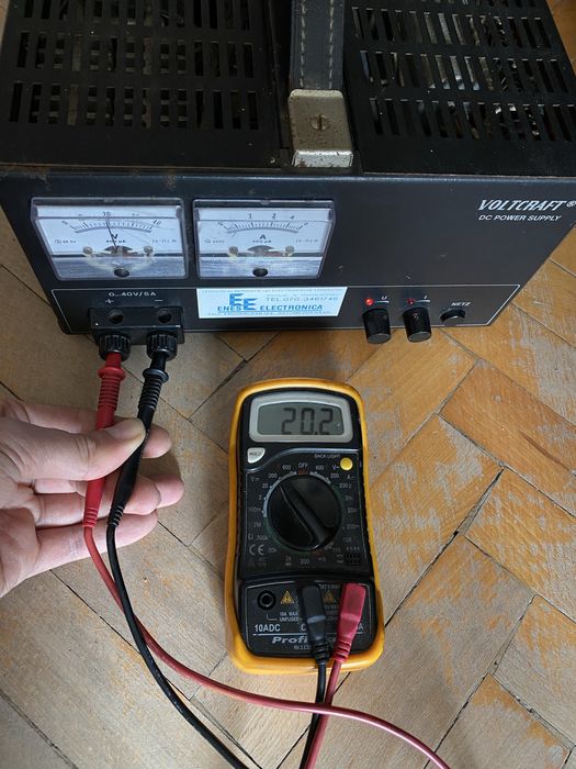 Voltcraft - КАЧЕСТВЕНО - Регулируемо лабораторно захранване