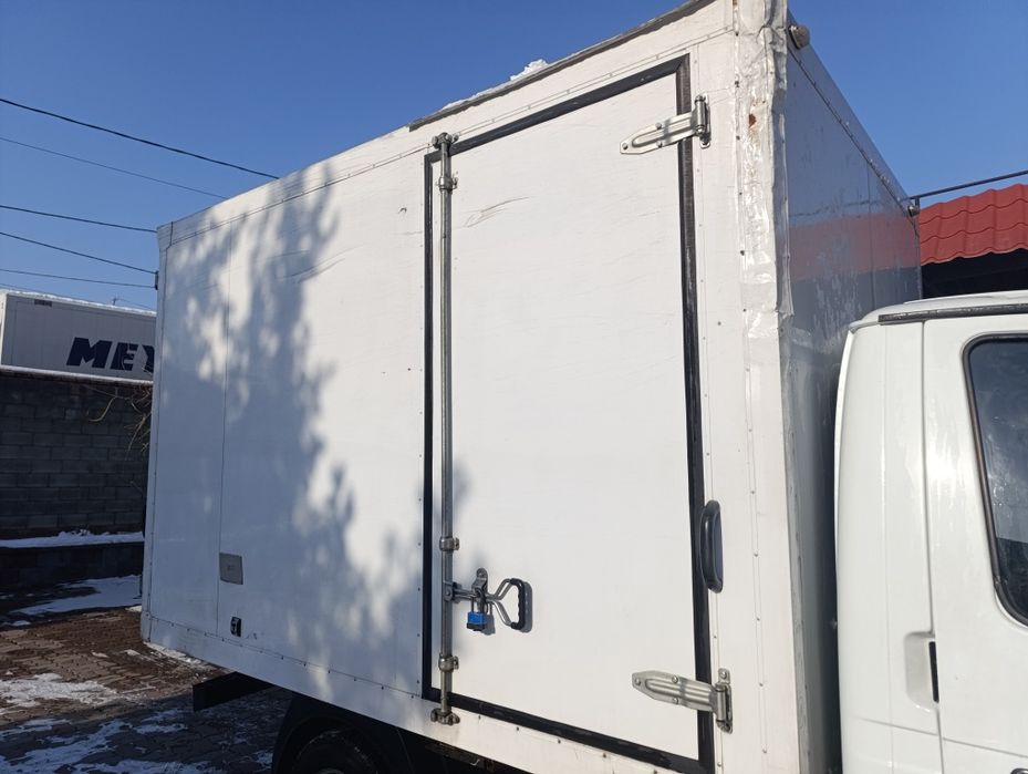 Продам термобудку на Газель