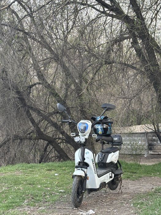 электро скутер.