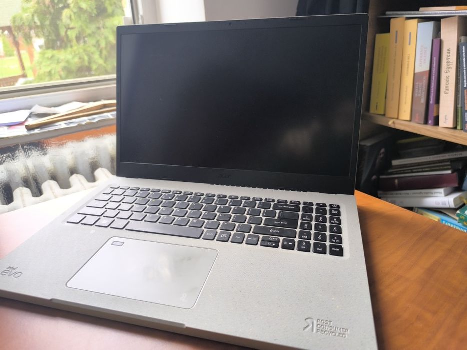 Laptop Eco-Friendly Acer Aspire Vero AV15-52 – Intel i5 Gen 12, 8GB RA