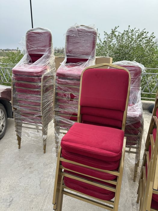 Стулья новая упаковке