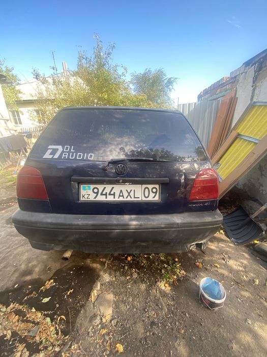 Продам машину срочно