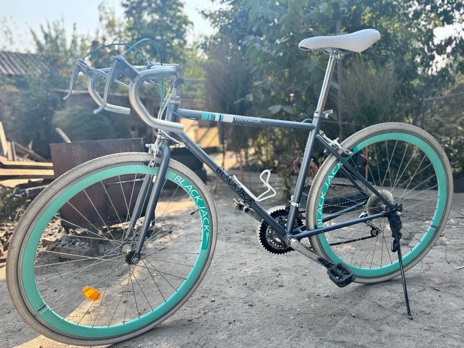 Продается шоссейный велосипед black jack terminator