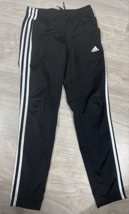 Trening adidas negru cu rosu