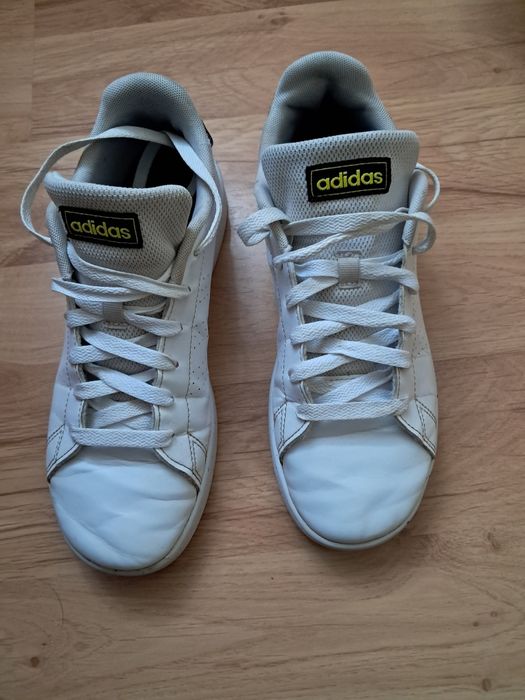 Маратонки Adidas  advantage