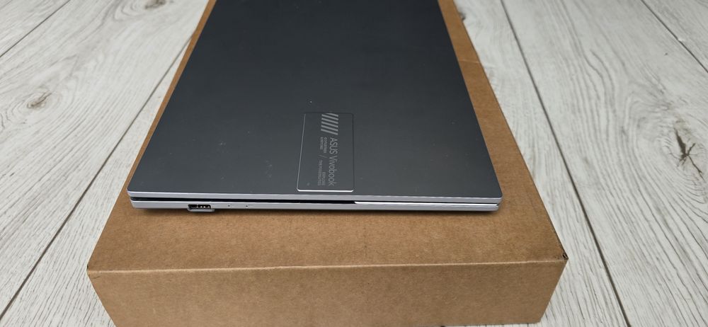 лабтоп  VivoBook