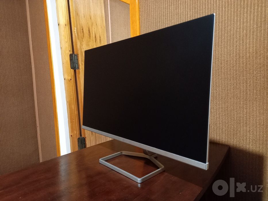 HP M24fw монитор в идеальном состоянии