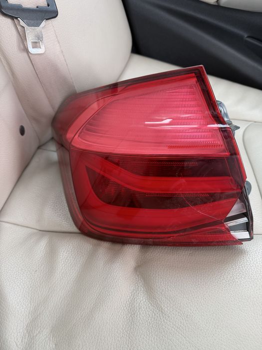 BMW F30 оригинален външен ляв стоп европейски
