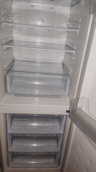 Продам Холодильник Samsung