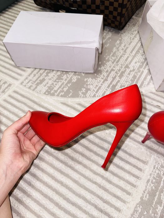 Туфли, надевала 2 раза, как новые