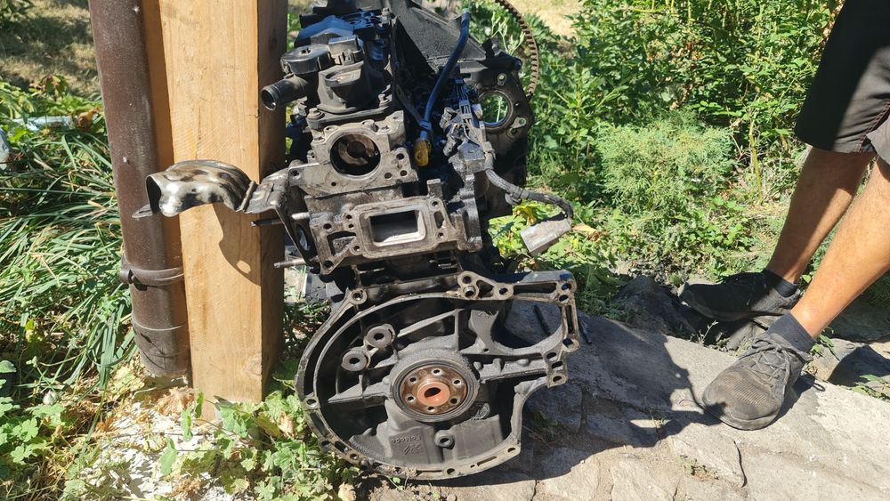 Двигател  Пежо-Ситроен, 1,6hdi, 115 коня, 9HR