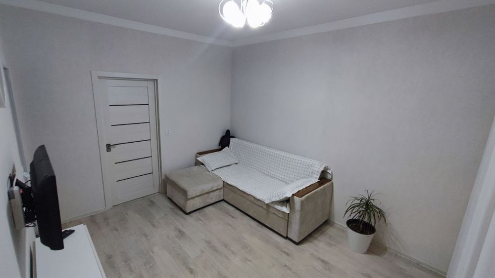 Сдаю 2-х квартиру метро Нлвза