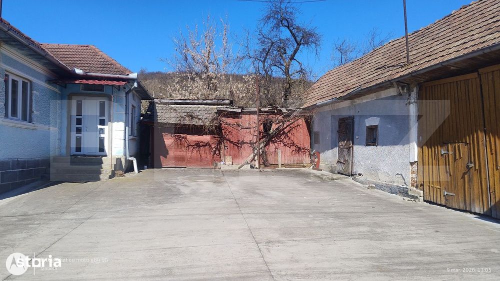 Casa spatioasa cu teren generos de 1447 mp in Șomcutu Mic – ideala