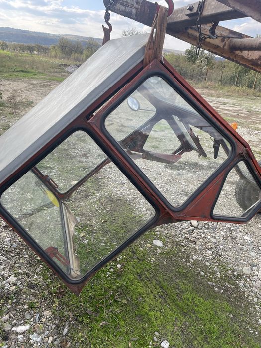 Cabina tractor cu 2 usi