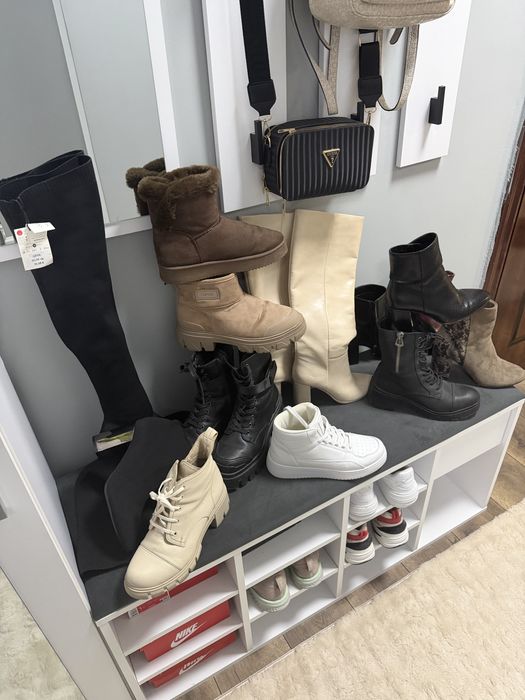 Обувки 38 размер ,маратонки ботуши боти