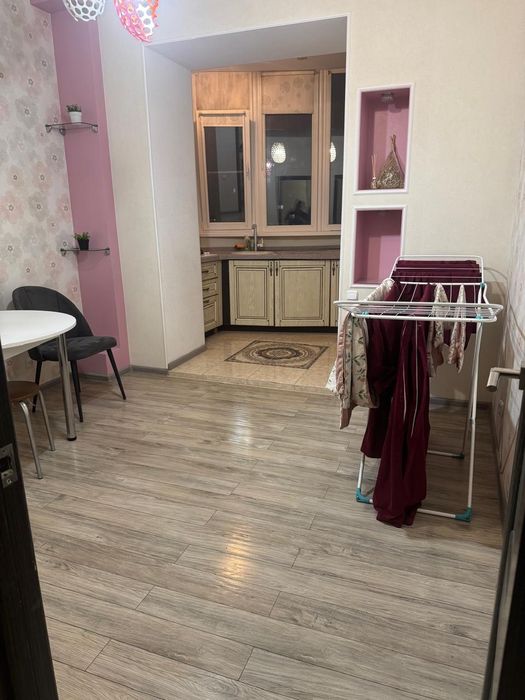 1 бөлмелі пәтер жалға беріледі