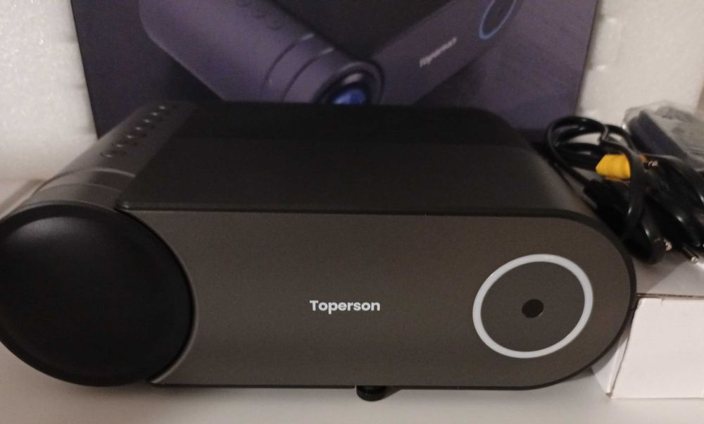 Видео проектор Toperson HD Dolby WiFi Bluetooth 8000 лумена,1080P гр ...