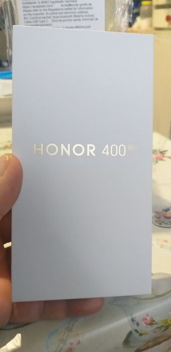 Vînd smartphone honor 400 nou in cutie